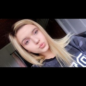 Meet your Posher, Haleigh